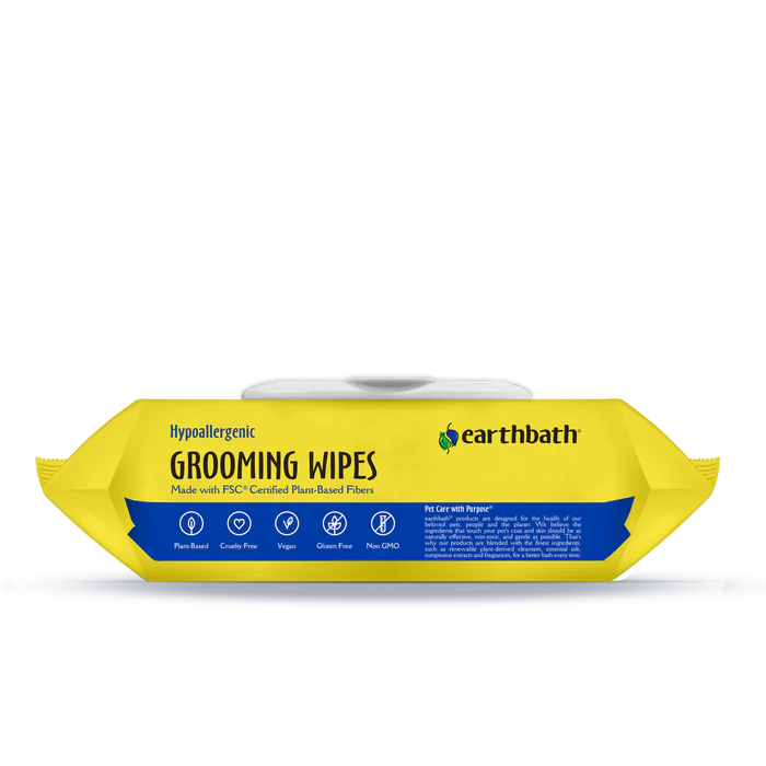 Earthbath Hypoallergenic grooming wipes lid, made with FSC-certified plant-based fibers, vegan and cruelty-free. Sold at Jake's Pet Supply Boca Raton Lake Worth