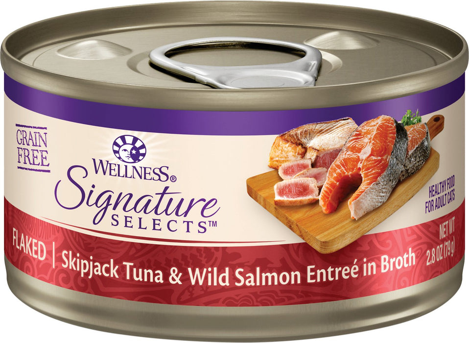 Wellness Signature Selects Flaked Skipjack Tuna with Wild Salmon Entree in Broth